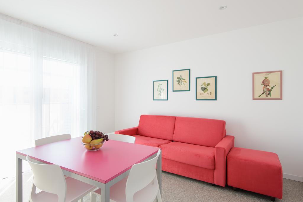 Apartamento Residenza Edda Lignano Sabbiadoro Habitación foto