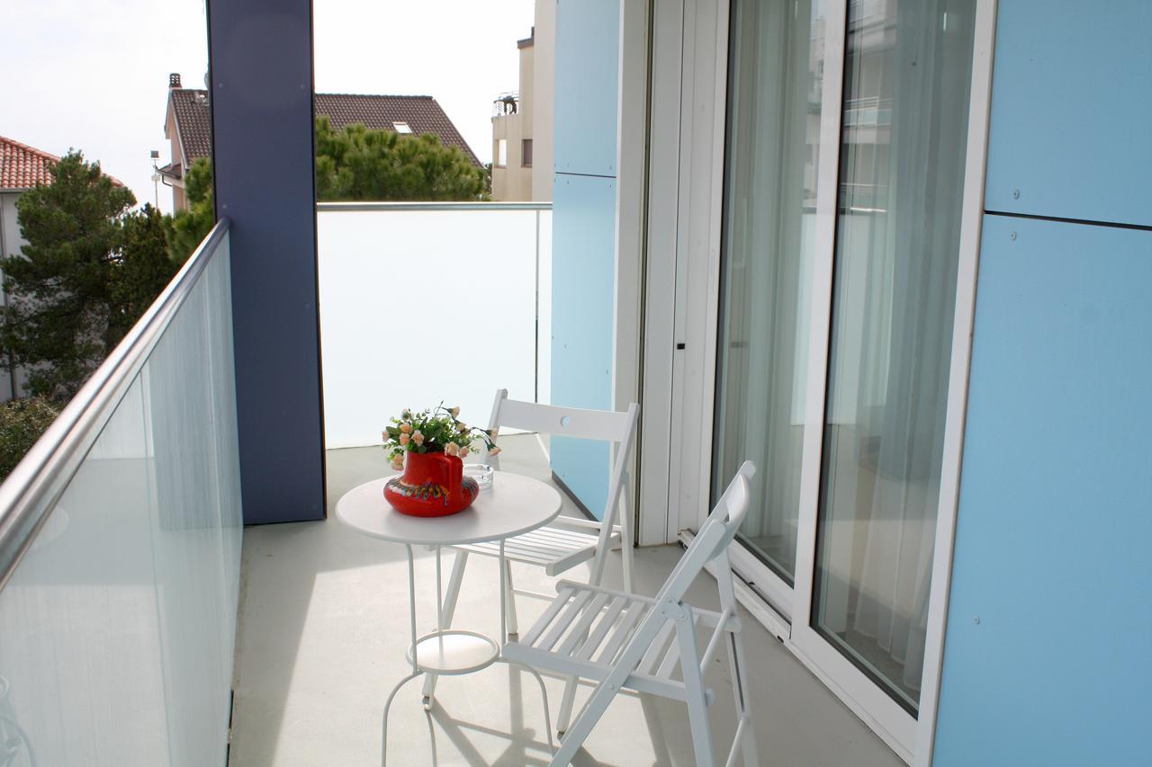 Apartamento Residenza Edda Lignano Sabbiadoro Exterior foto